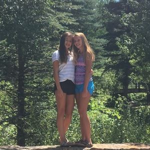 Meet your Posher, Ava